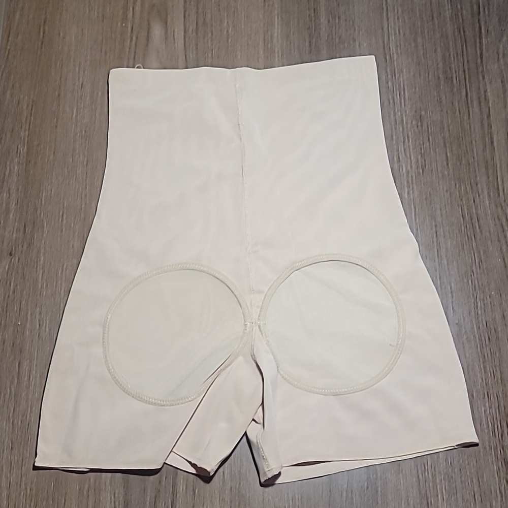 Women's Butt Lifter and Silhouette Enhancer size L/XL Tan